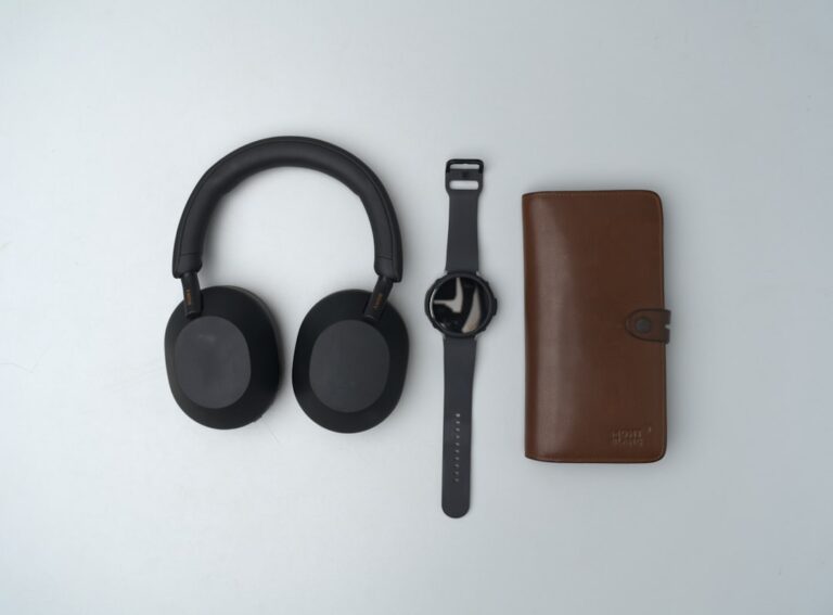 Traveling Made Easy: Must-Have Accessories for Every Explorer