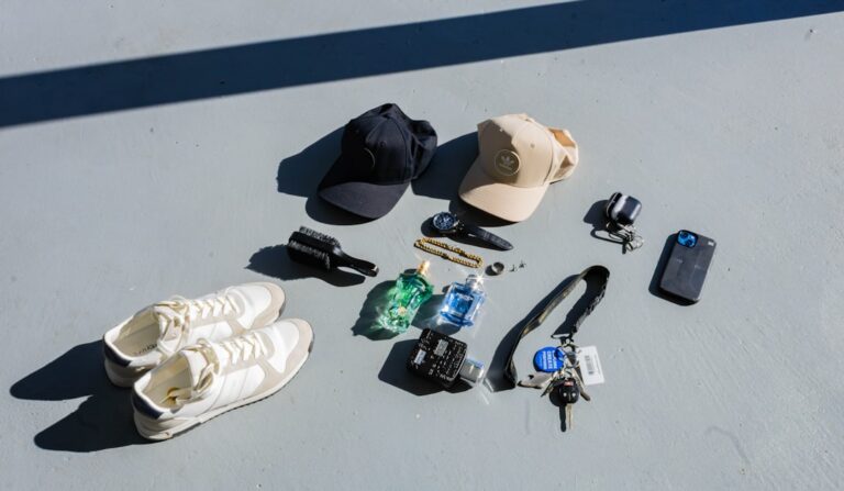 Tips for Selecting the Right Travel Accessories for Your Trip